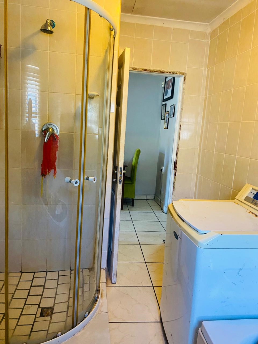 2 Bedroom Property for Sale in Kuyasa Western Cape